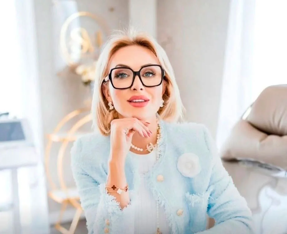 Anna Mariya Borodina professional photo